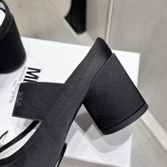 MM6 Maison Martin Margiela Black Mary Jane Block Heel Mules with Bow - Picture 6 of 9